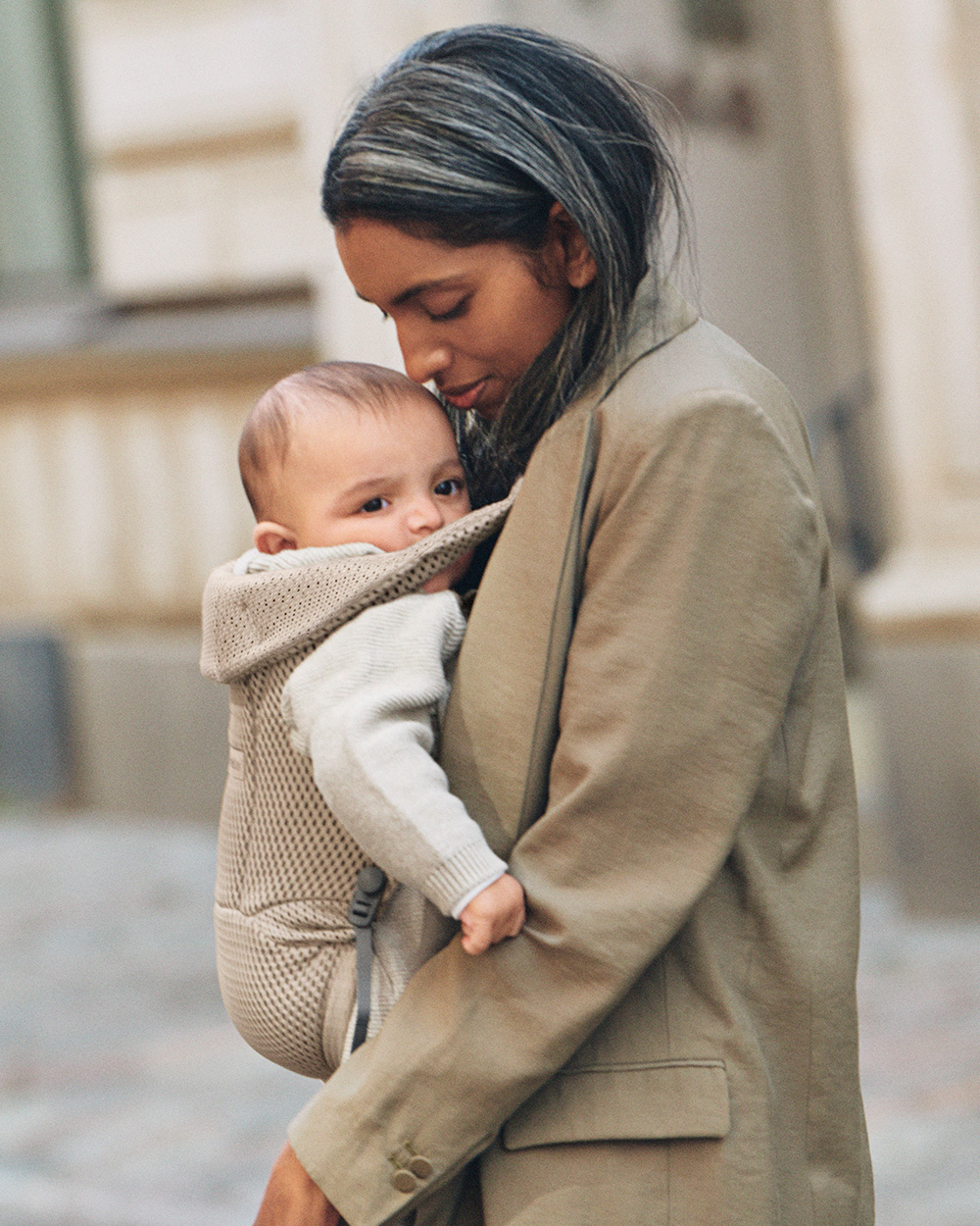 Porte-b&eacute;b&eacute; Move Mesh 3D Coloris gris beige  Babybj&ouml;rn