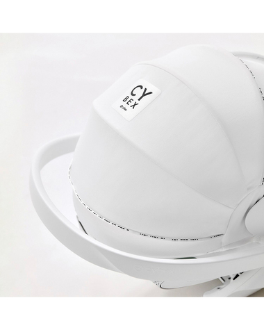 Si&egrave;ge auto Cloud T i-size mod&egrave;le Urban M... Coloris white  Cybex