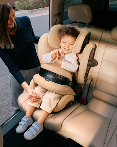 Si&egrave;ge auto Pallas G2 i-Size Coloris Almond Beige (Plus)  Cybex