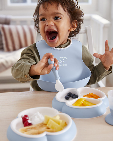 Coffret repas 8 pi&egrave;ces Coloris bleu pastel  Babybj&ouml;rn