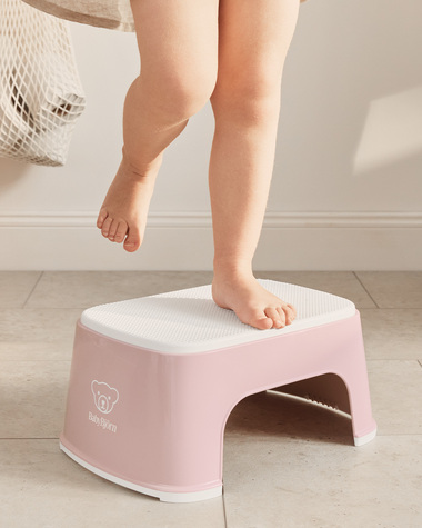 Marchepied Coloris rose pastel/blanc  Babybj&ouml;rn