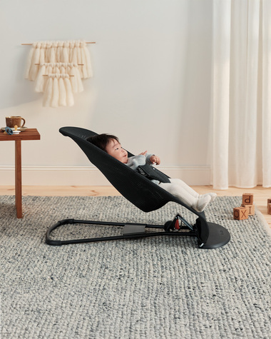 Transat Bliss Mesh Coloris noir  Babybj&ouml;rn