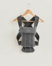 Porte-b&eacute;b&eacute; Mini Jersey 3D Coloris gris fonc&eacute;  Babybj&ouml;rn