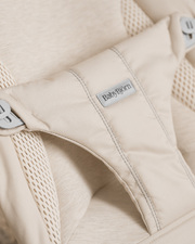 Transat Balance Soft jersey tissé Coloris beige clair Babybjörn