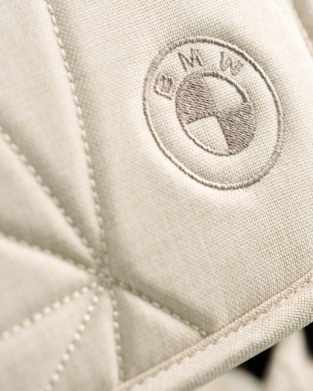 Poussette Trvl lx Nuna x BMW Coloris mica Nuna