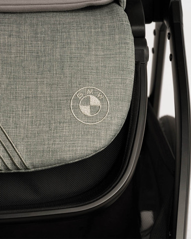 Poussette Triv Next Nuna x BMW Coloris graphene  Nuna