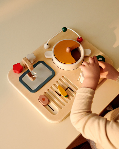 Tableau d'activit&eacute; en bois Magnus Coloris sandy multi mix  Liewood