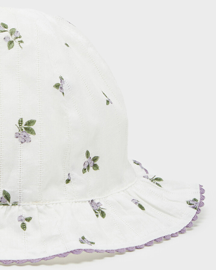 Chapeau imprim&eacute; myrtilles Coloris blanc  Natalys