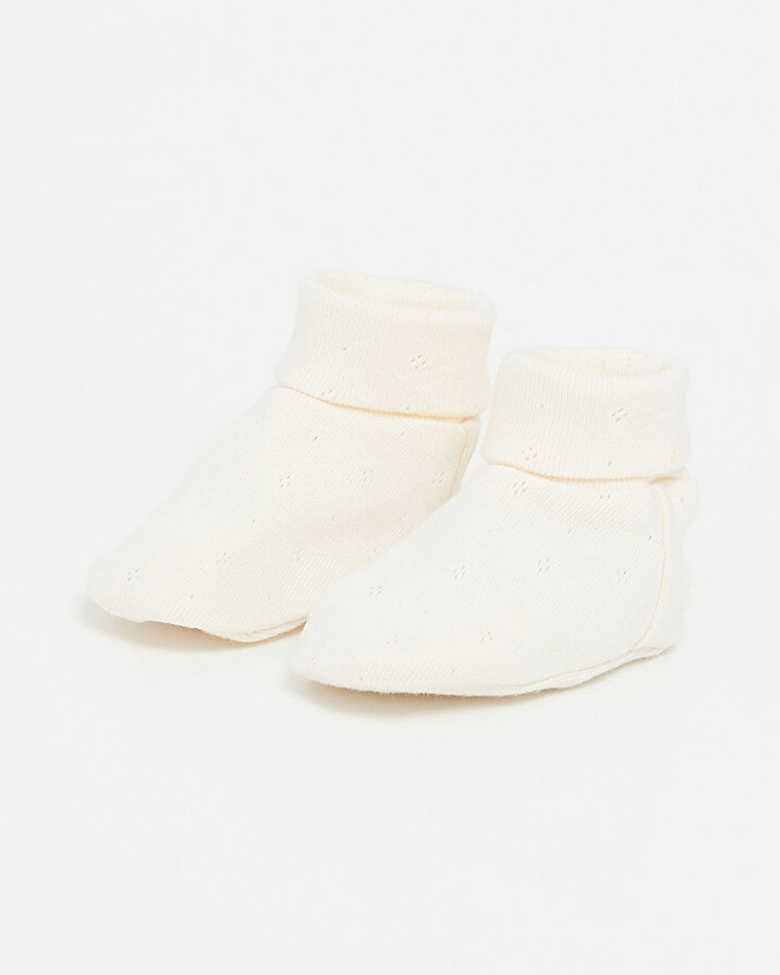 Chaussons ajour&eacute;s en coton Coloris craie  Natalys