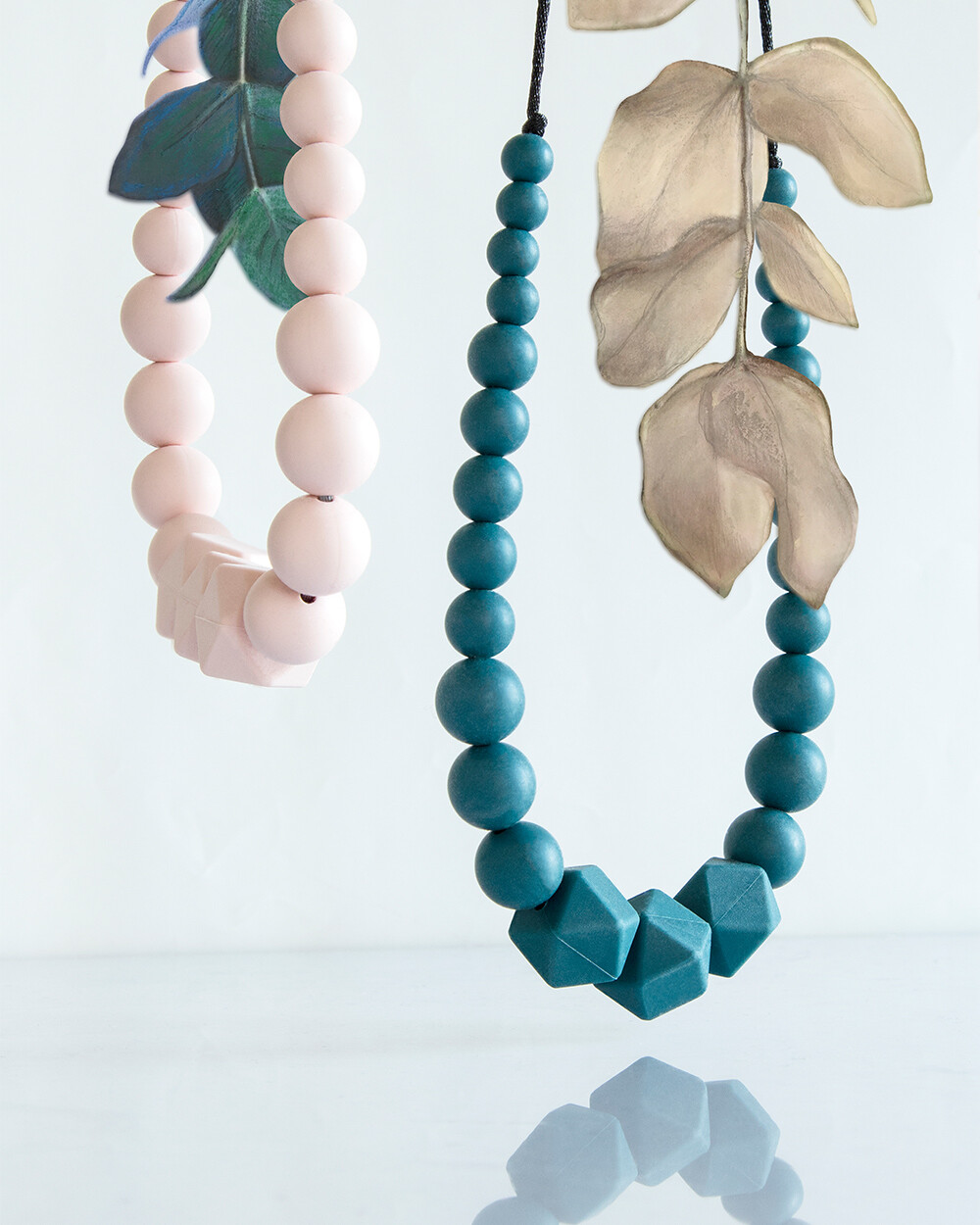 Collier d'allaitement Peacock Coloris bleu  Minty Wendy
