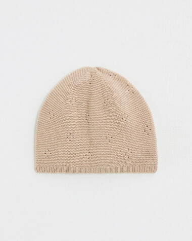 Bonnet en tricot ajour&eacute;e   Natalys