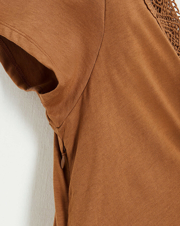 Tee-shirt camel finition dentelle En coton bio Natalys