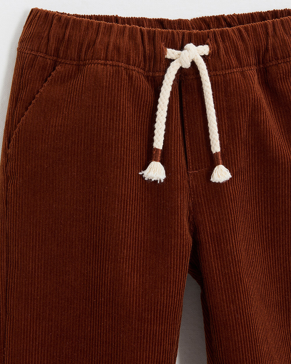 Pantalon en velours côtelé Coloris brique Natalys