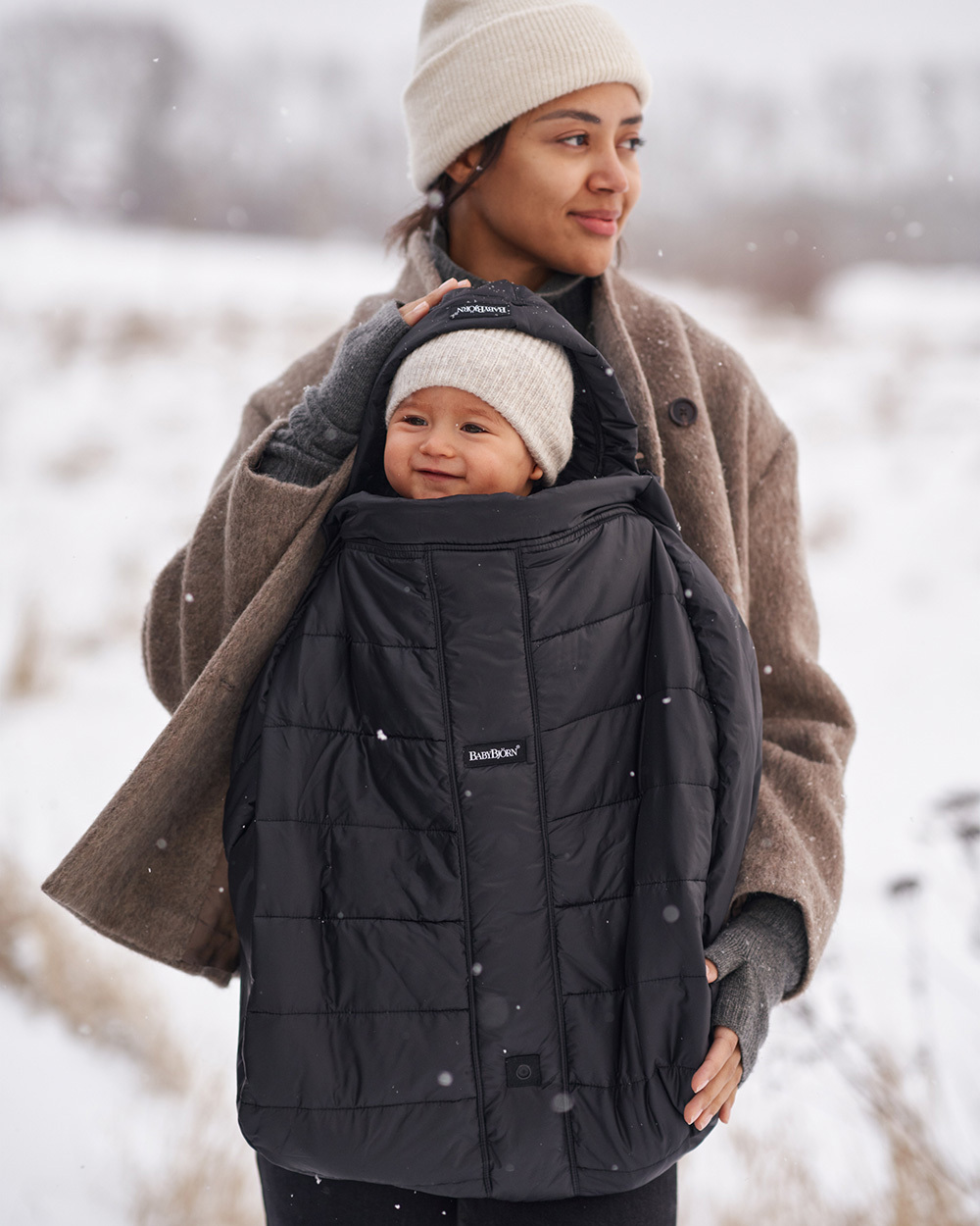Cape d'hiver pour porte-bébé Coloris noir Babybjörn